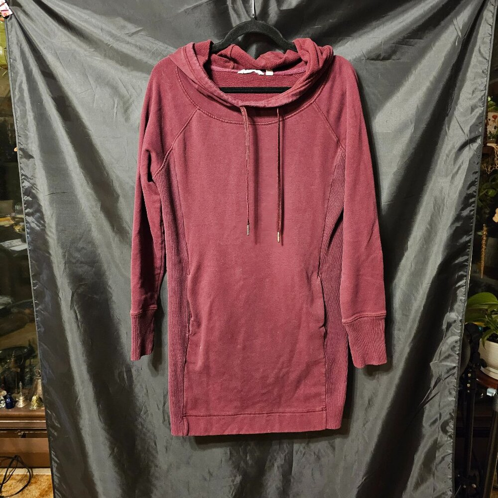 Earth Yoga hooded sweatshirt dress. Size M